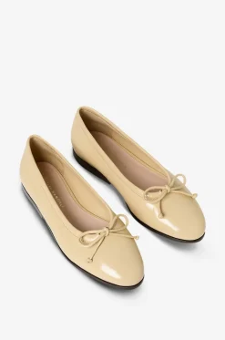 Ballerinas aus Lackleder Noelle