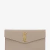 Clutch aus Grain de Poudre-Leder Uptown