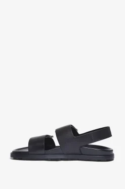 Flache ergonomische Glattledersandalen