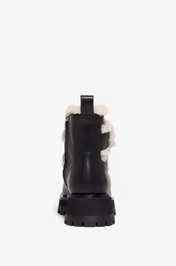 Flache Glattlederstiefeletten mit Shearlingfutter Meena