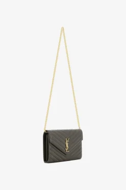 Gesteppte weiche Brieftasche mit Kettengurt Cassandre