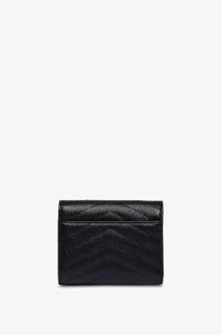 Kompakte gesteppte Grain-de-Poudre-Lederbrieftasche Cassandre Tri-Fold