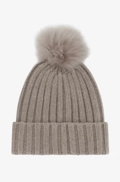 Mütze mit Bommel