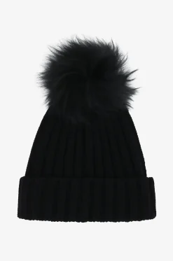 Mütze mit Bommel