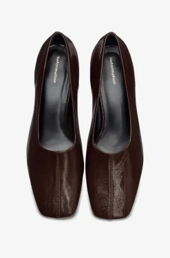 Pumps mit Blockabsatz aus Lackleder in Crinkle-Optik Inez 35