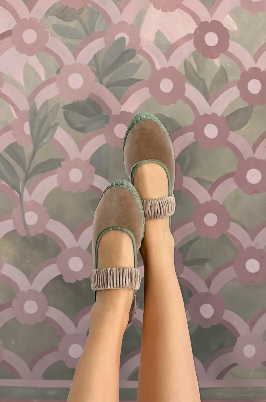 Riemchenballerinas aus Samt Mafalda Mossu