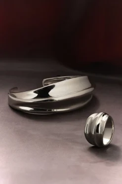 Ring aus Silber Wave