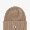 Rippstrickmütze aus Schurwolle mit Umschlag und Logopatch