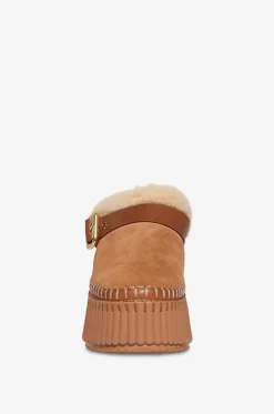 Wildleder-Mules mit Riemen Nama